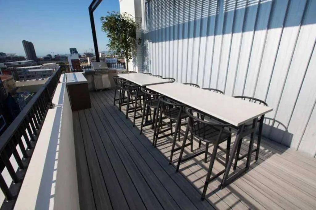 Sunny Escape In The Heart Of The Cbd At The Harri. W/ Parking Apartment Cape Town South Africa